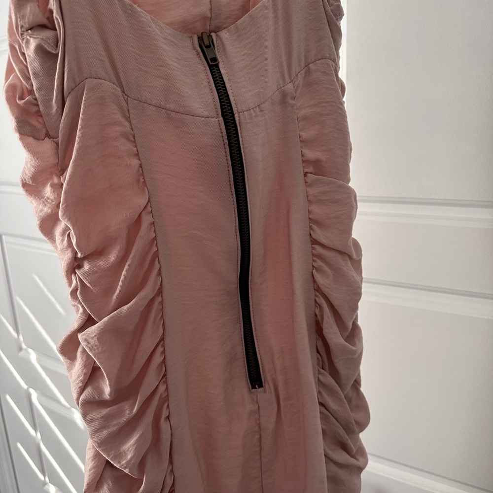 Elegant Pink Ruffled Dress - Picture 2 of 5
